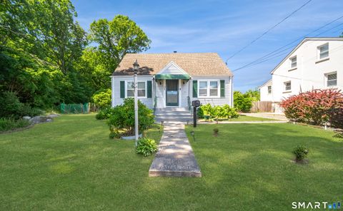 Tiny photo for 25 Oakwood Street, Bridgeport, CT 06606 (MLS # 24185077)