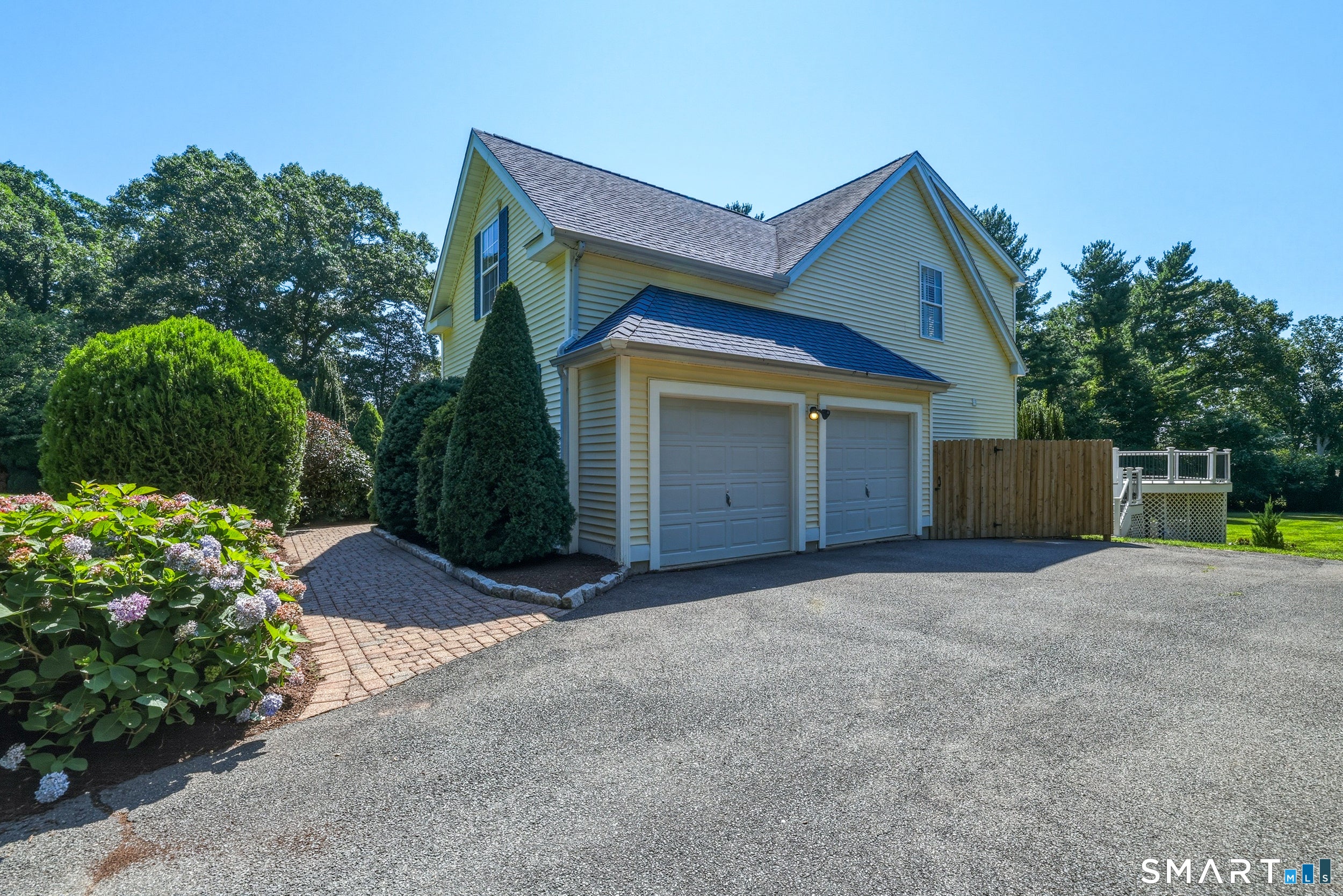 20 Ridgewood Court