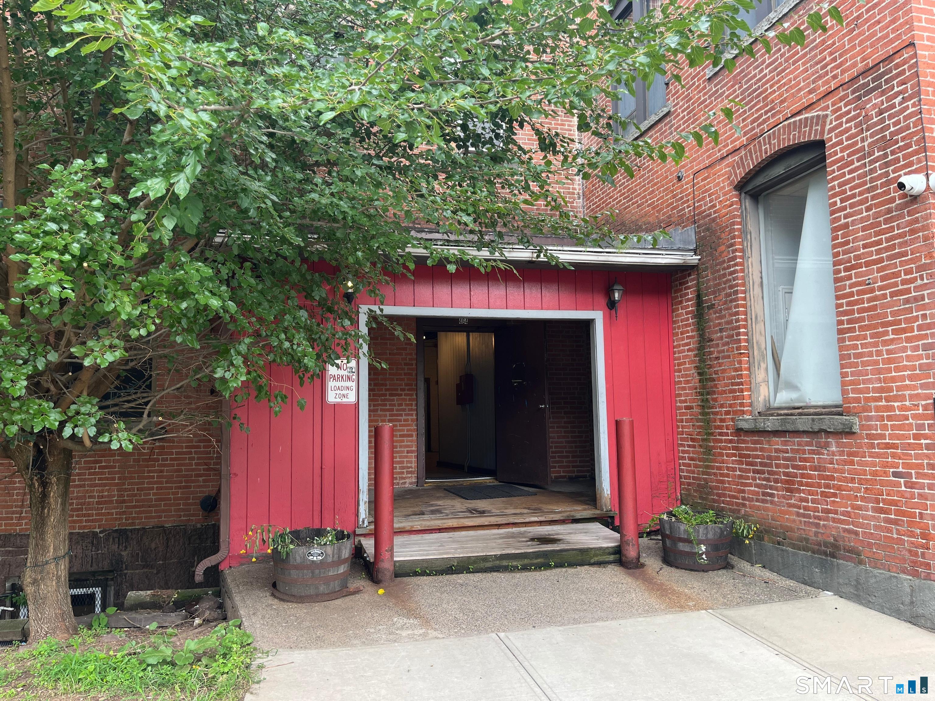 464 Pratt St Extension 203