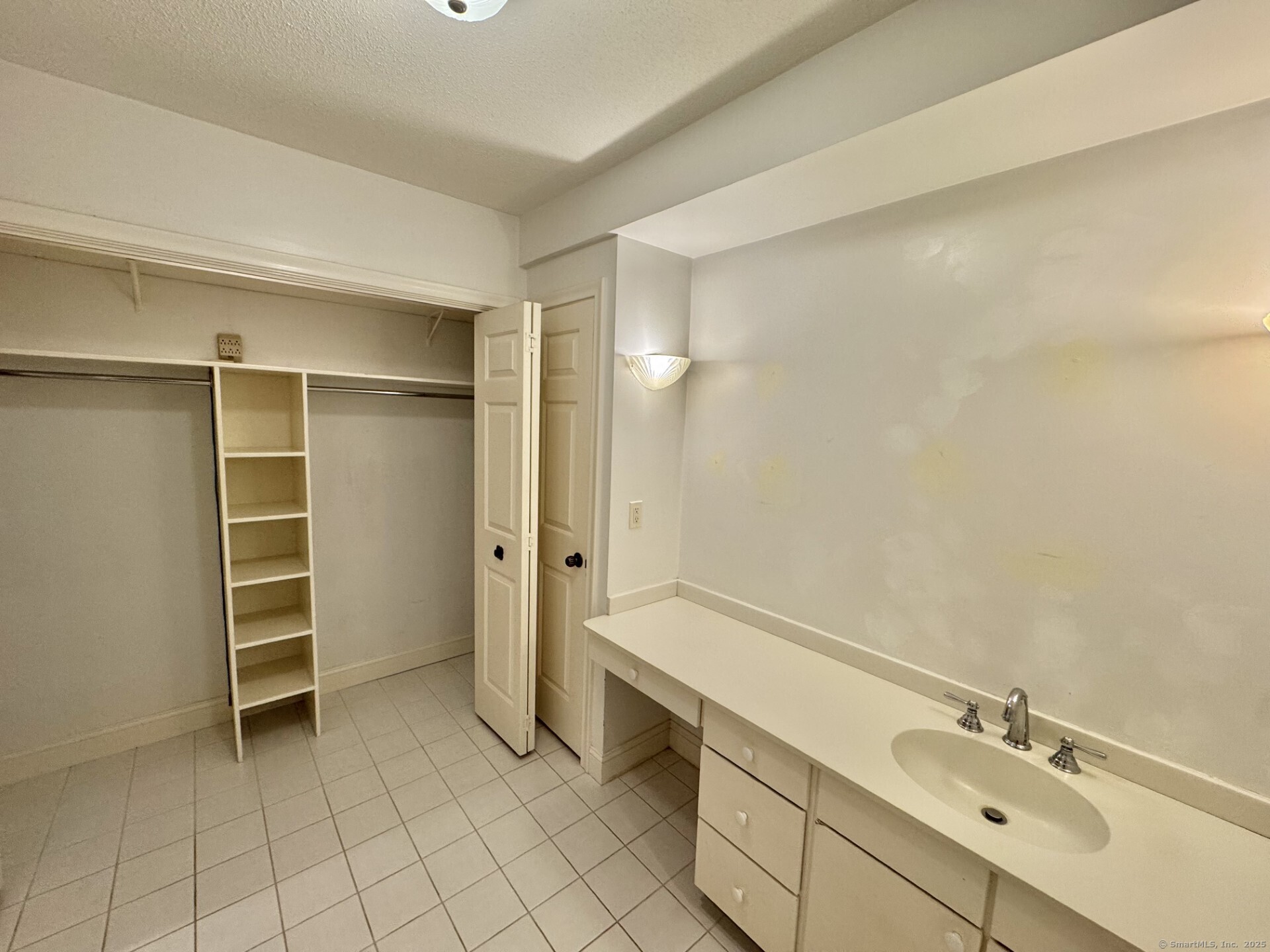 795 Prospect Avenue #B-5, West Hartford, Connecticut image 15