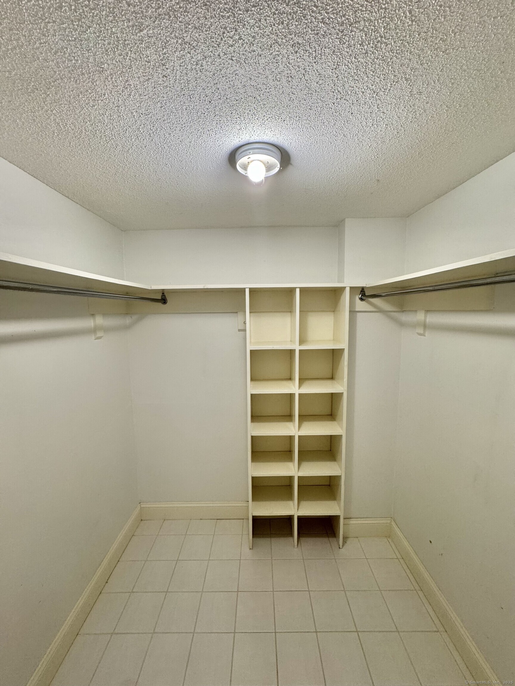 795 Prospect Avenue #B-5, West Hartford, Connecticut image 16
