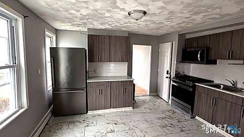 Multifamily For Sale - 120 Milne Street<br/> Bridgeport, CT 06604