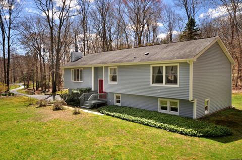 Single Family Residence in Southbury CT 541 Judd Road.jpg