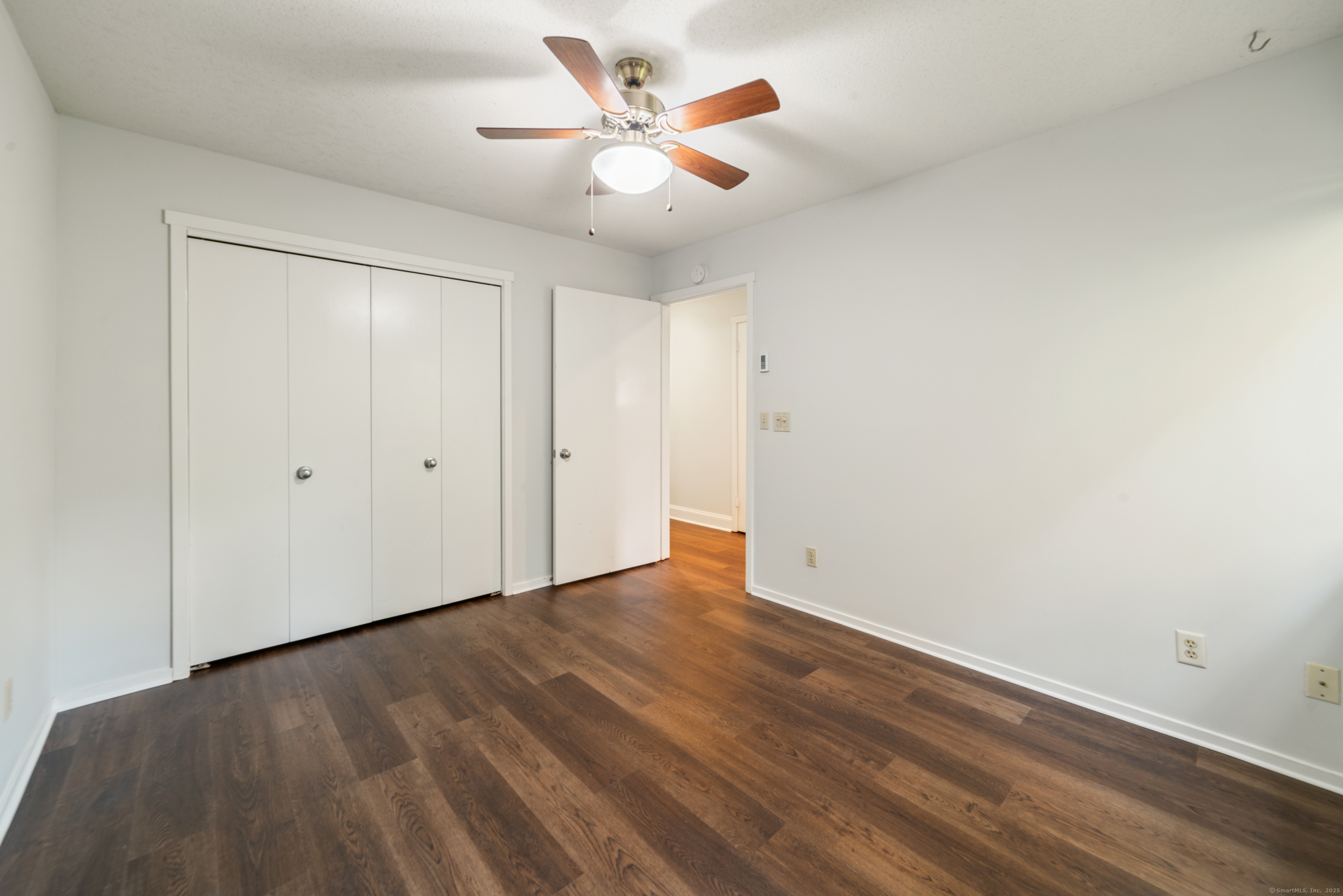 Southbury, Connecticut 06488, United States, 3 Bedrooms Bedrooms, ,2 BathroomsBathrooms,Residential,Active,168874