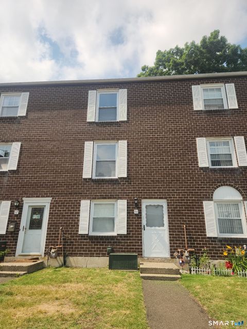 Tiny photo for 56 Savin Park #56, West Haven, CT 06516 (MLS # 24187662)