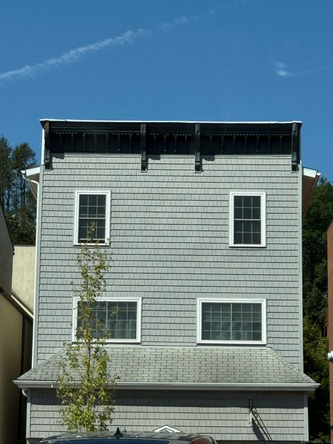 Photo of 122 Church Street #3rd floor, Naugatuck, CT 06770 (MLS # 24126126)