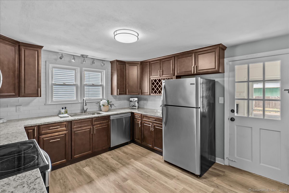 10 Yale Street, West Hartford, Connecticut image 12