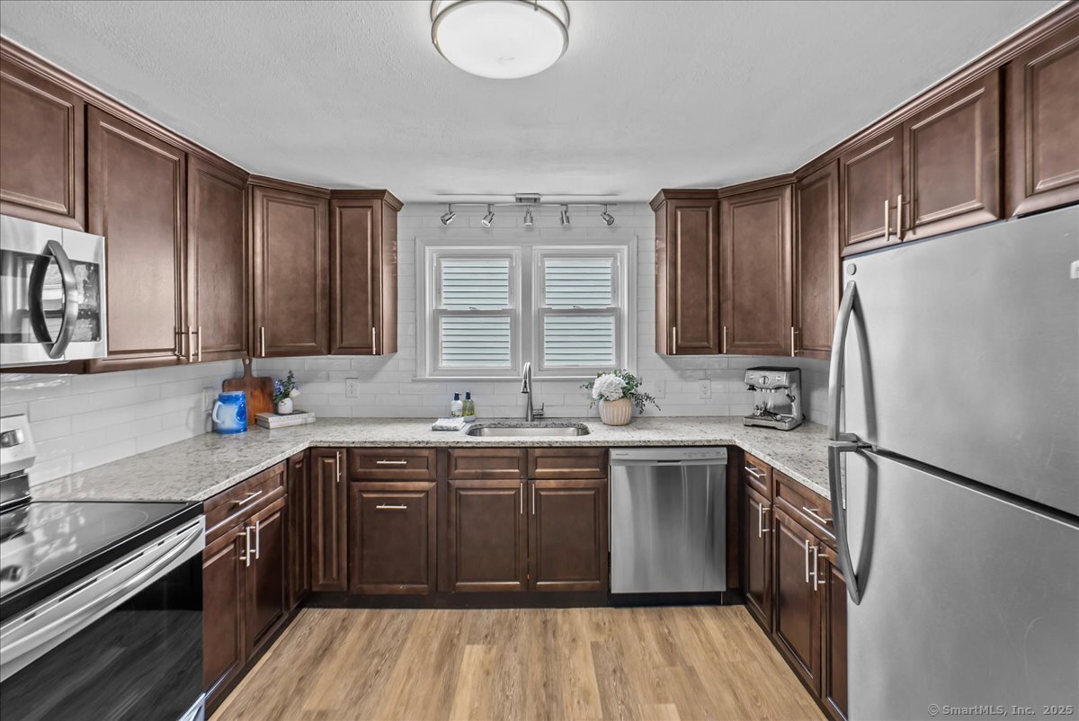10 Yale Street, West Hartford, Connecticut image 10