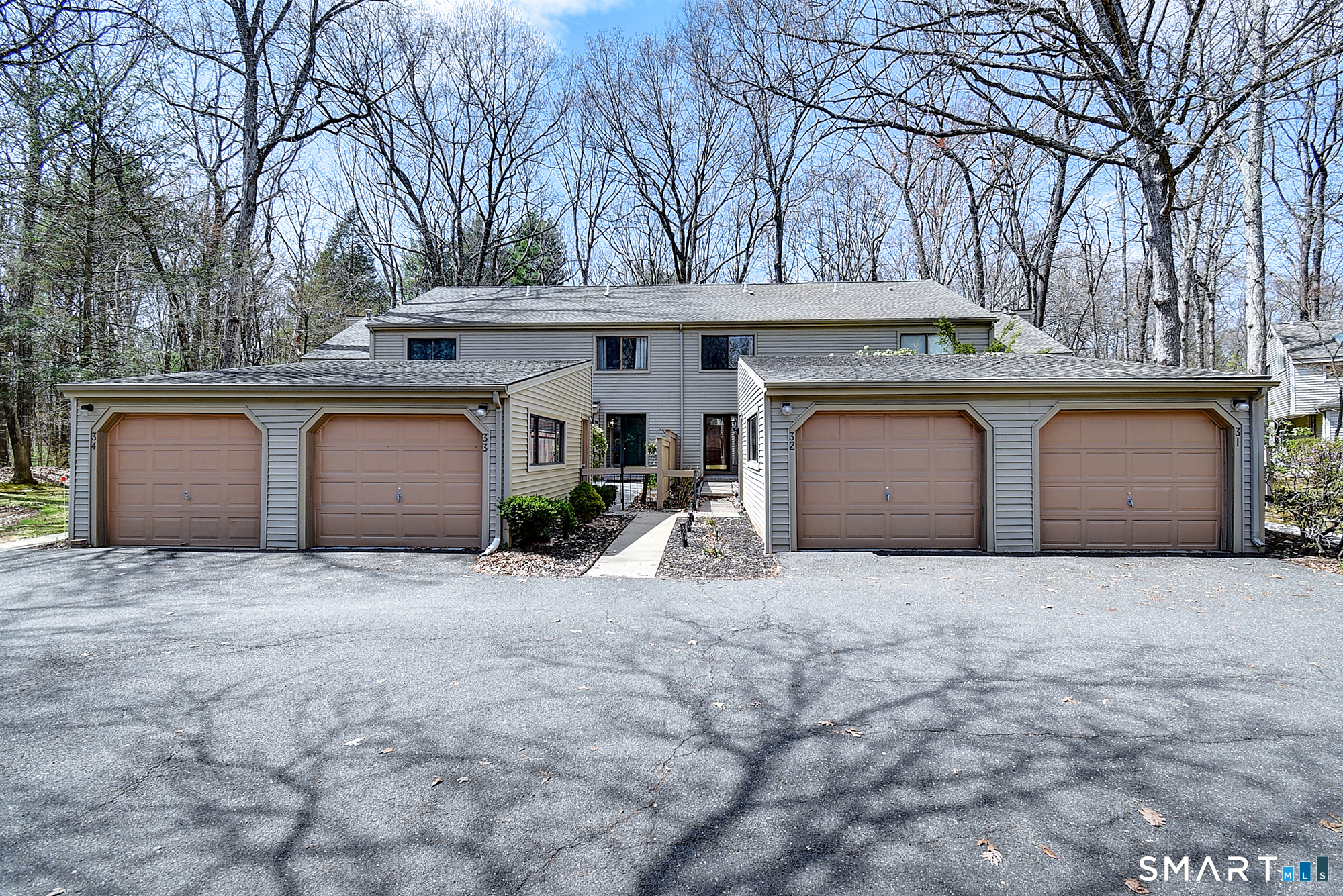 32 Farmington Chase Crescent 32