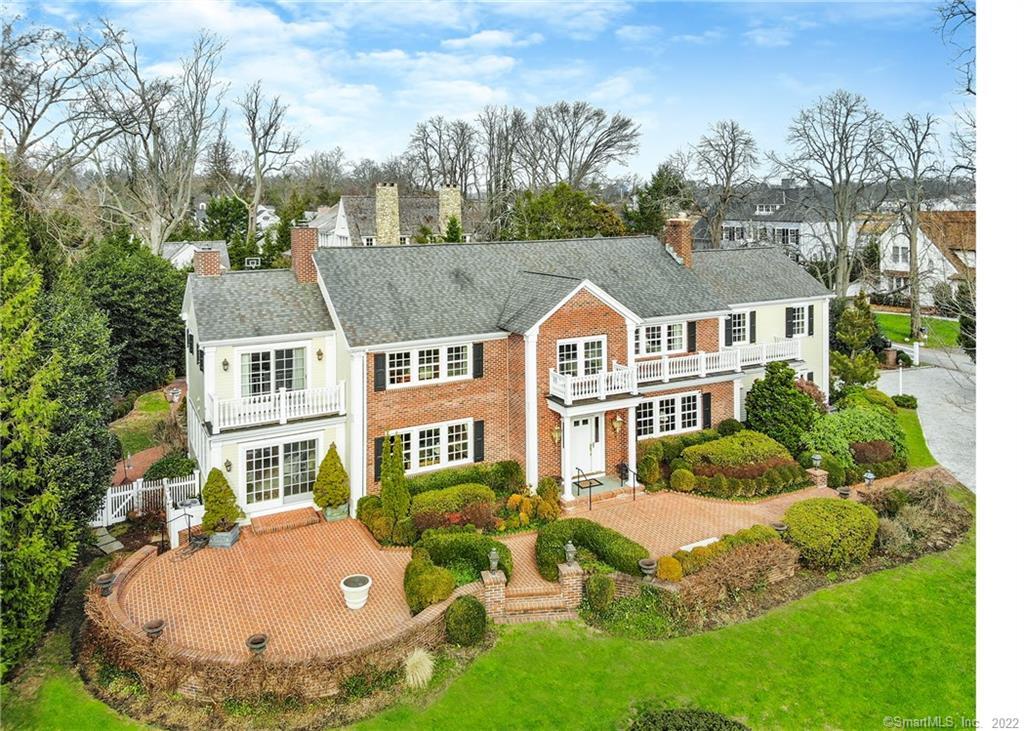 Photo 1 of 40 Willowmere Circle, Greenwich, Connecticut, $3,800,000, Web #: 170360311