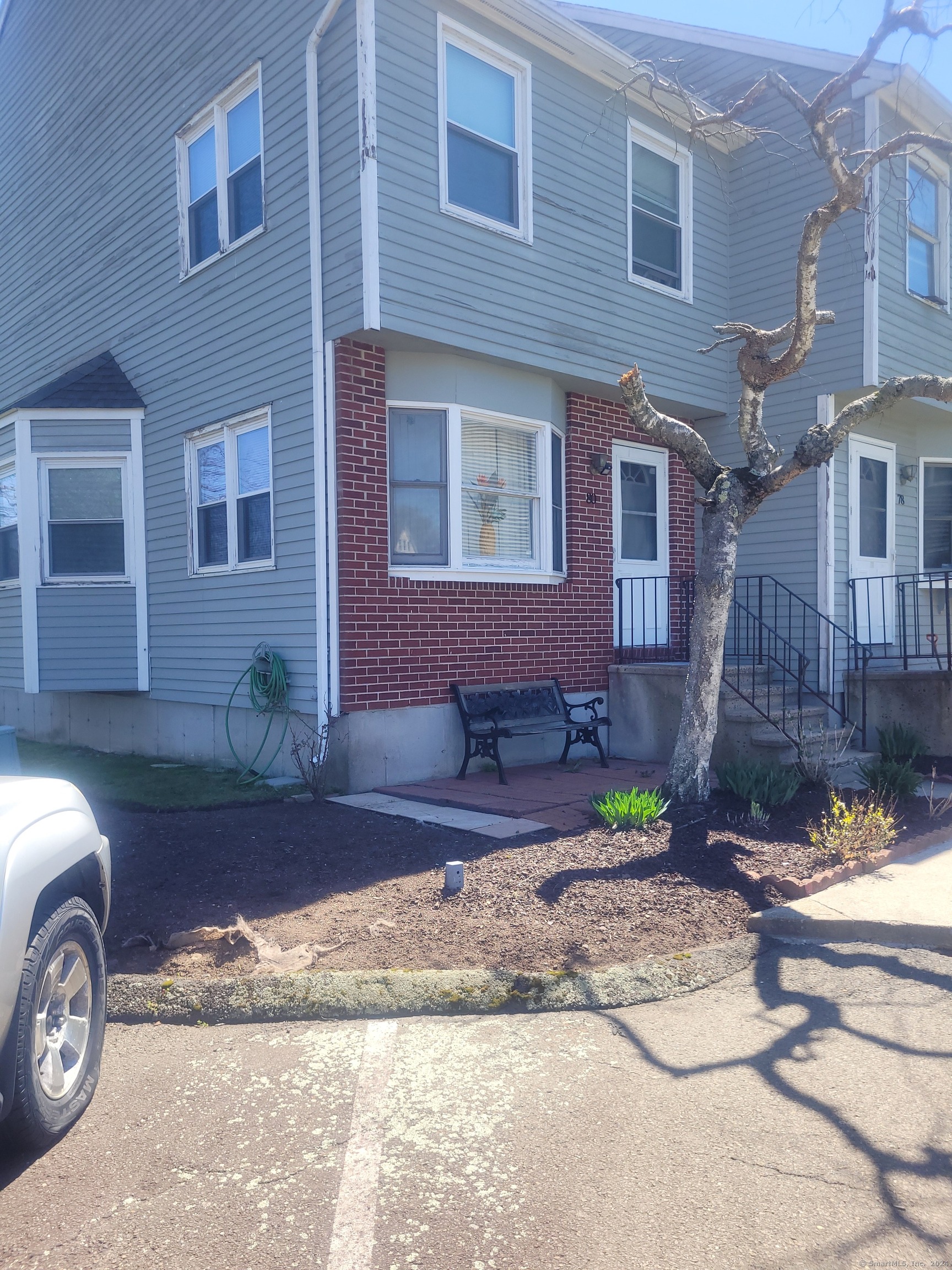 Property for Sale at 80 Coggswell Street 80, Bridgeport, Connecticut - Bedrooms: 2 
Bathrooms: 2 
Rooms: 4  - $250,000