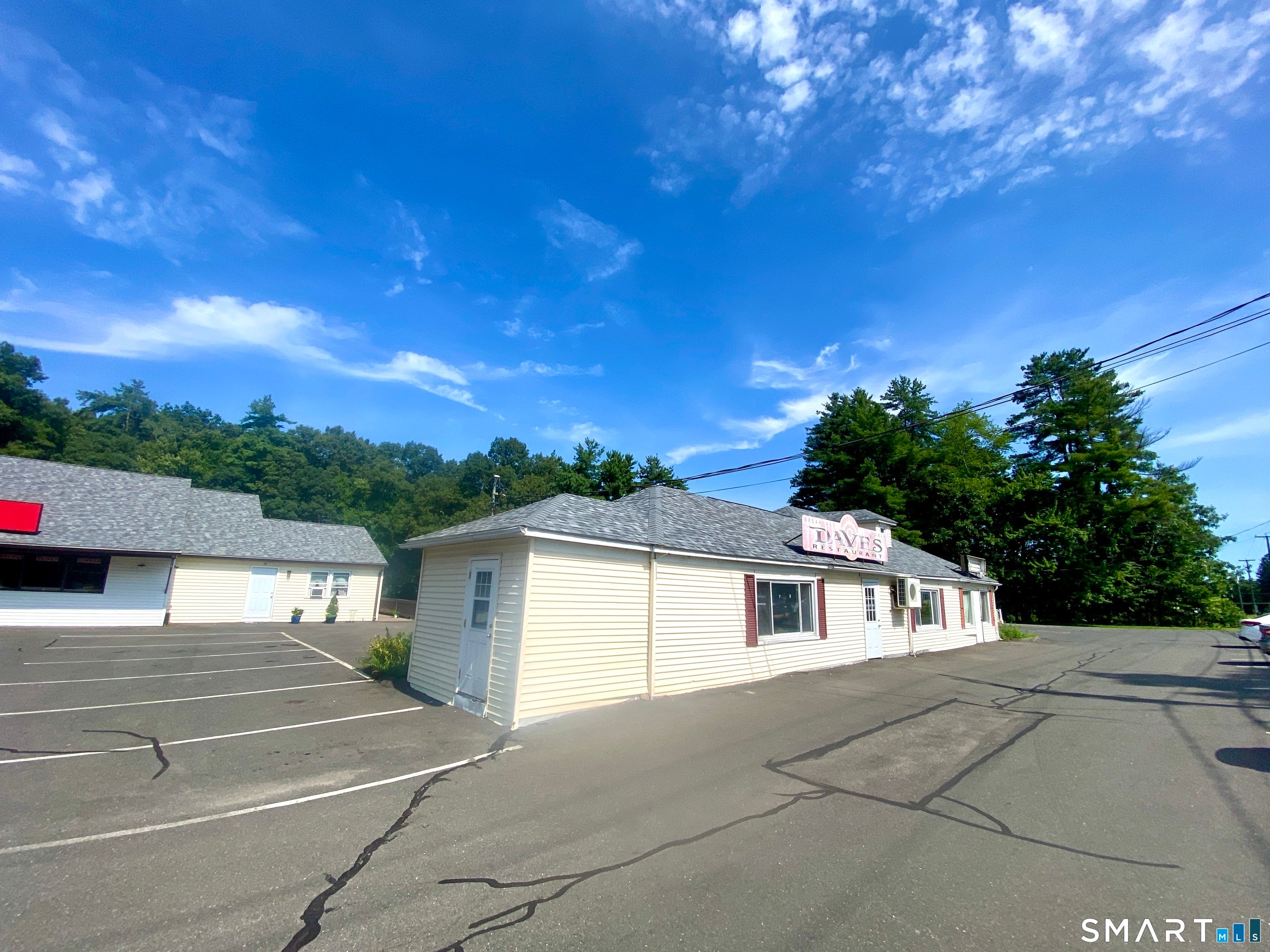 569 Salmon Brook Street
