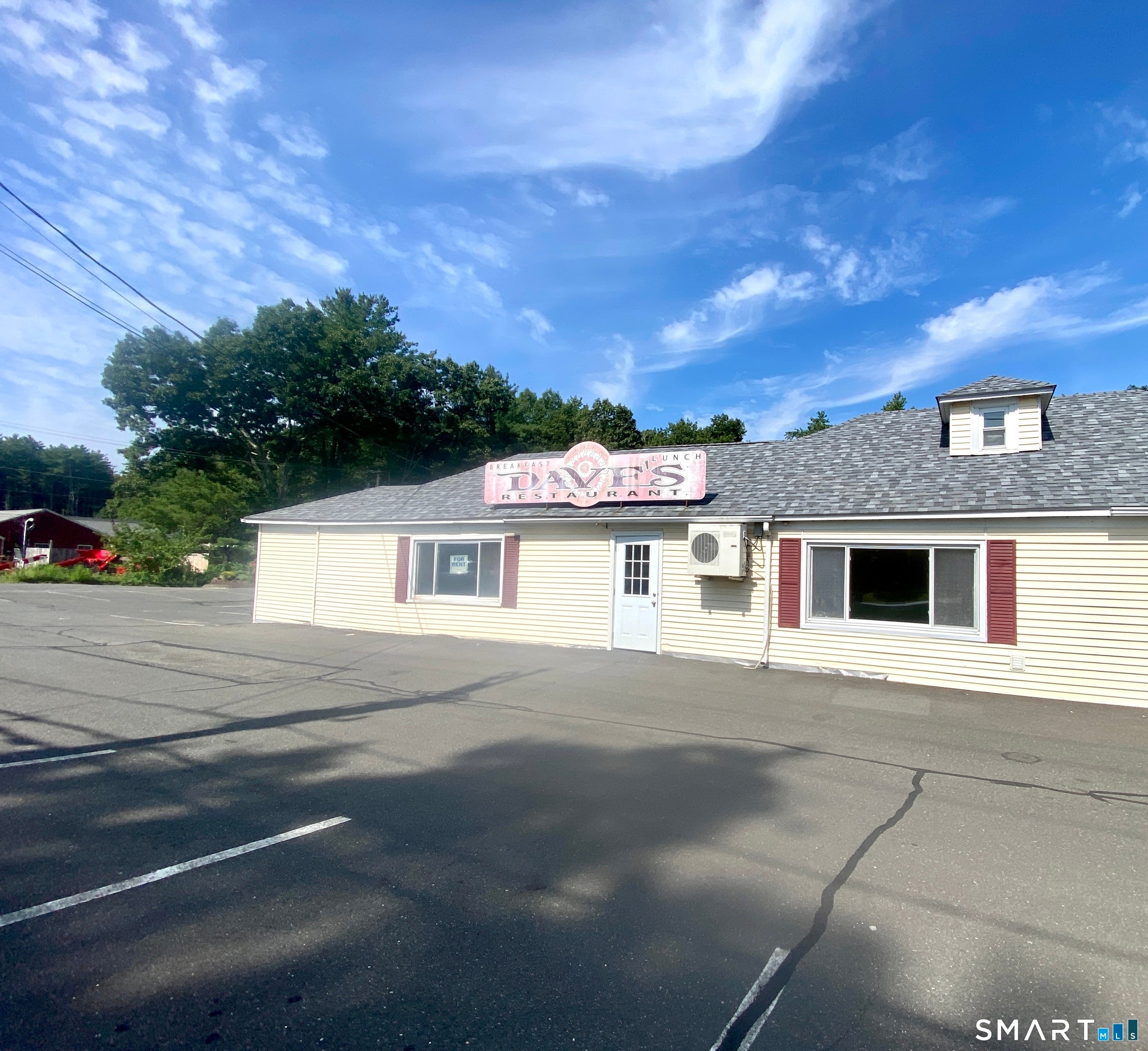 569 Salmon Brook Street