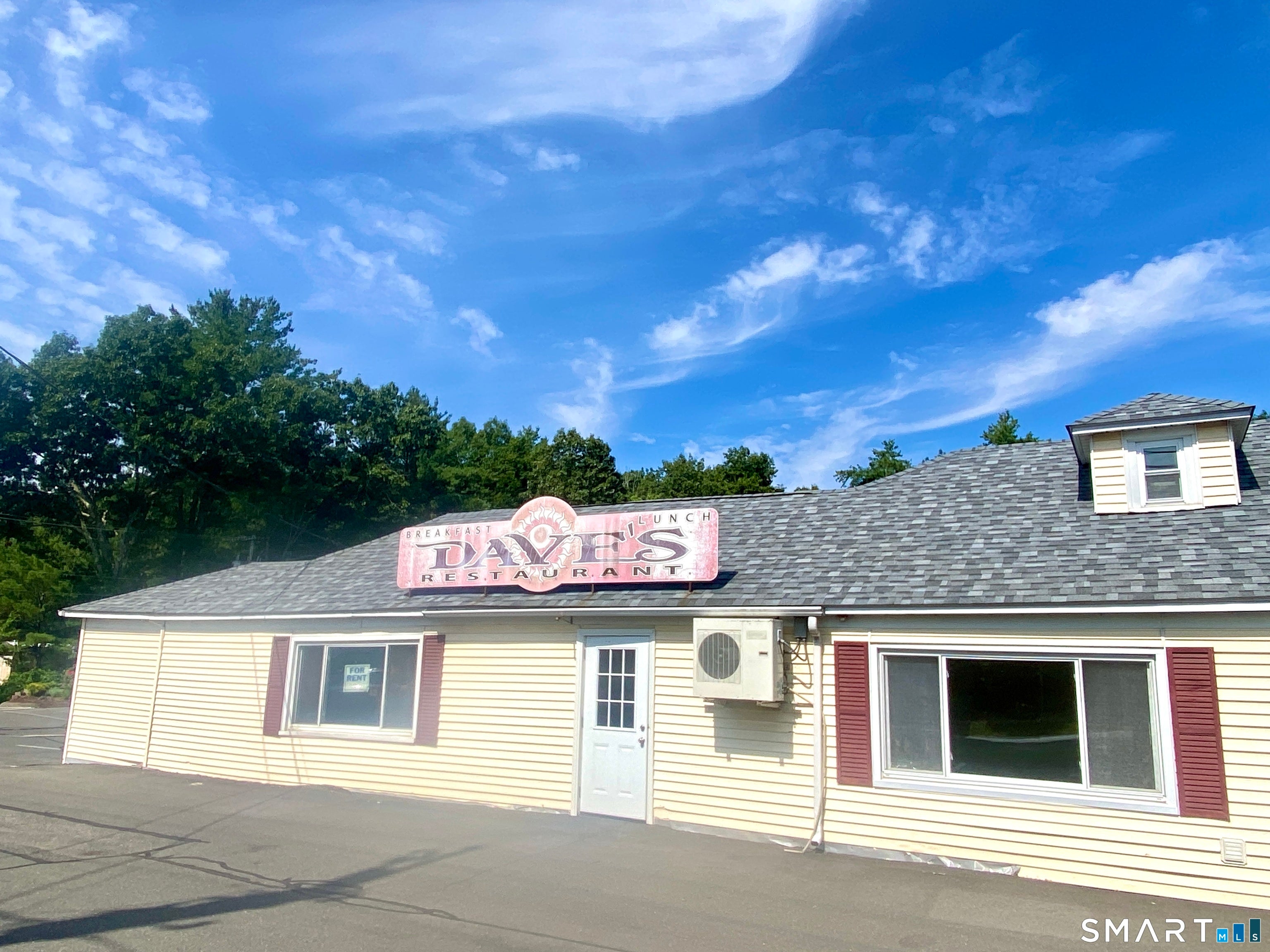 569 Salmon Brook Street