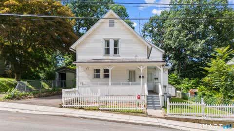 Photo of 44 Piedmont Street, Waterbury, CT 06706 (MLS # 24197903)