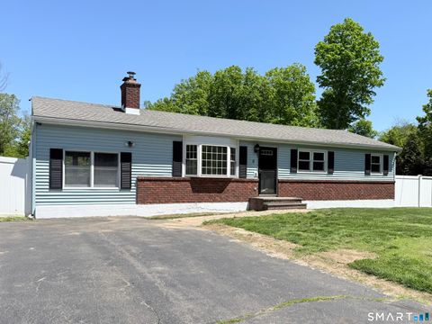 Photo of 8 Tracy Terrace, Seymour, CT 06483 (MLS # 24173303)