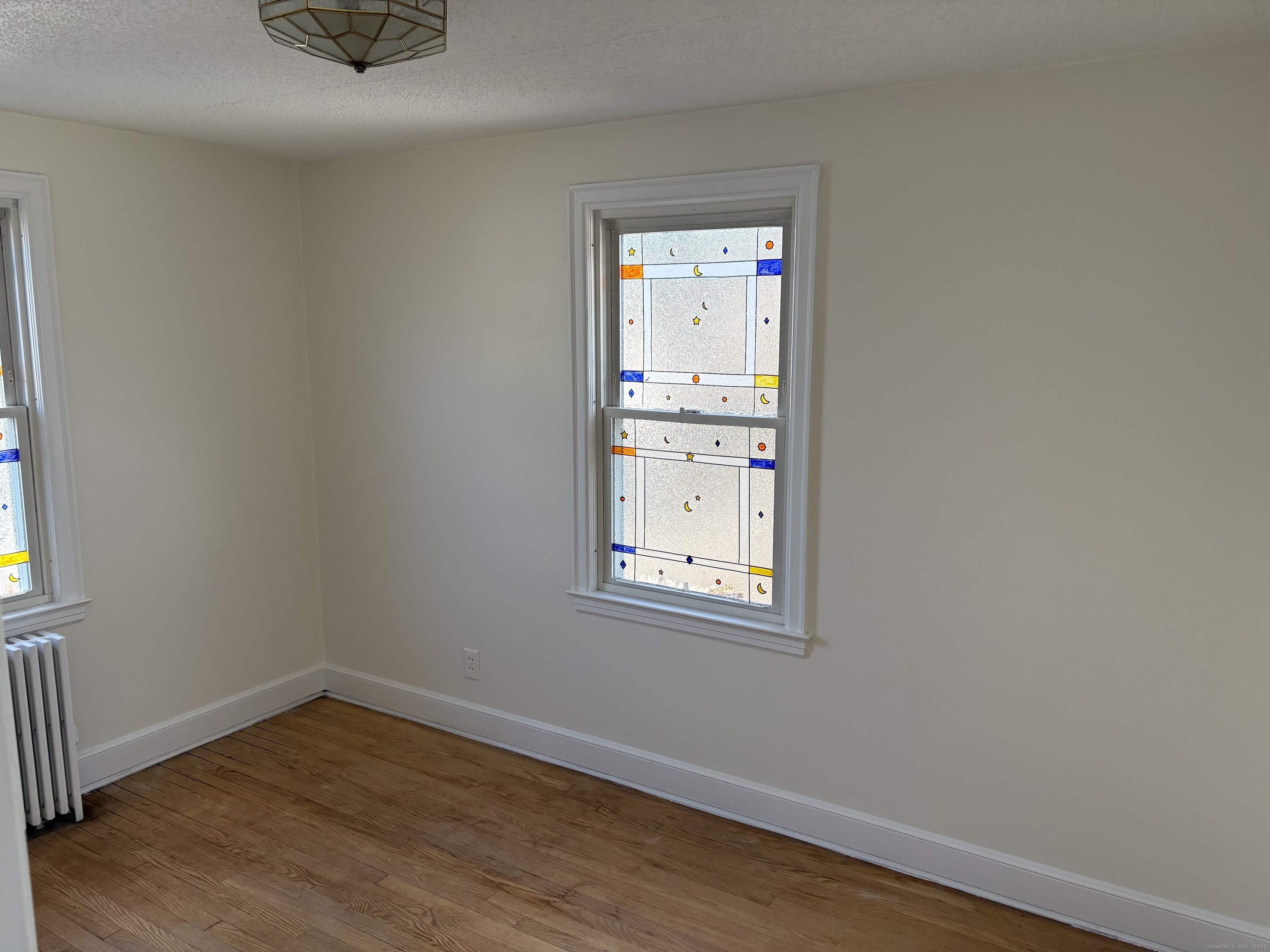 Manchester, Connecticut 06040, United States, 2 Bedrooms Bedrooms, ,1 BathroomBathrooms,Residential,Active,246843