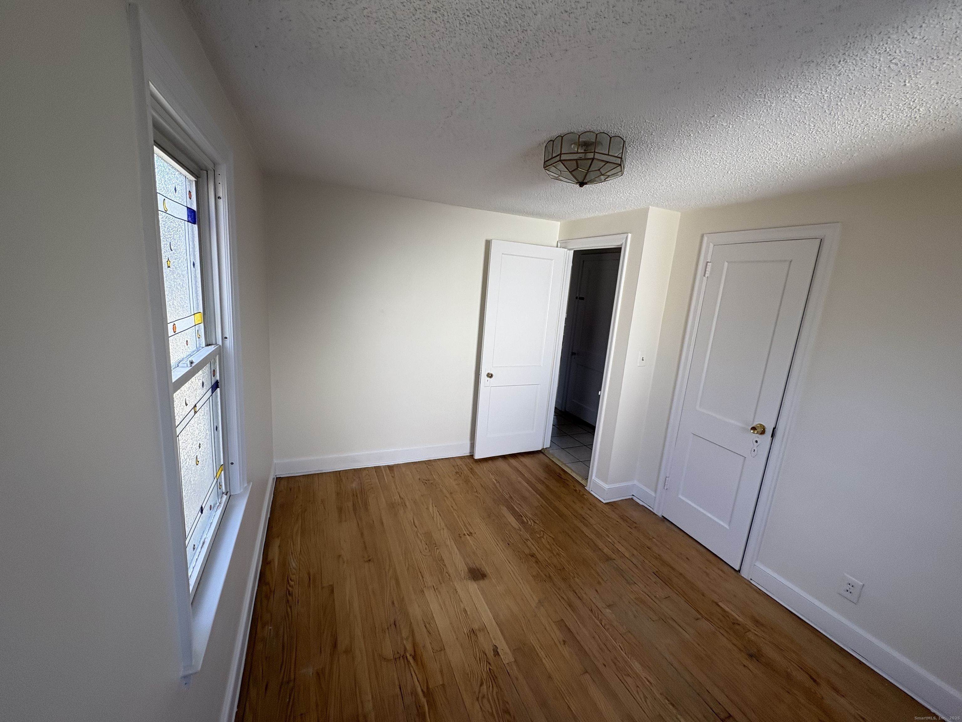 Manchester, Connecticut 06040, United States, 2 Bedrooms Bedrooms, ,1 BathroomBathrooms,Residential,Active,246843