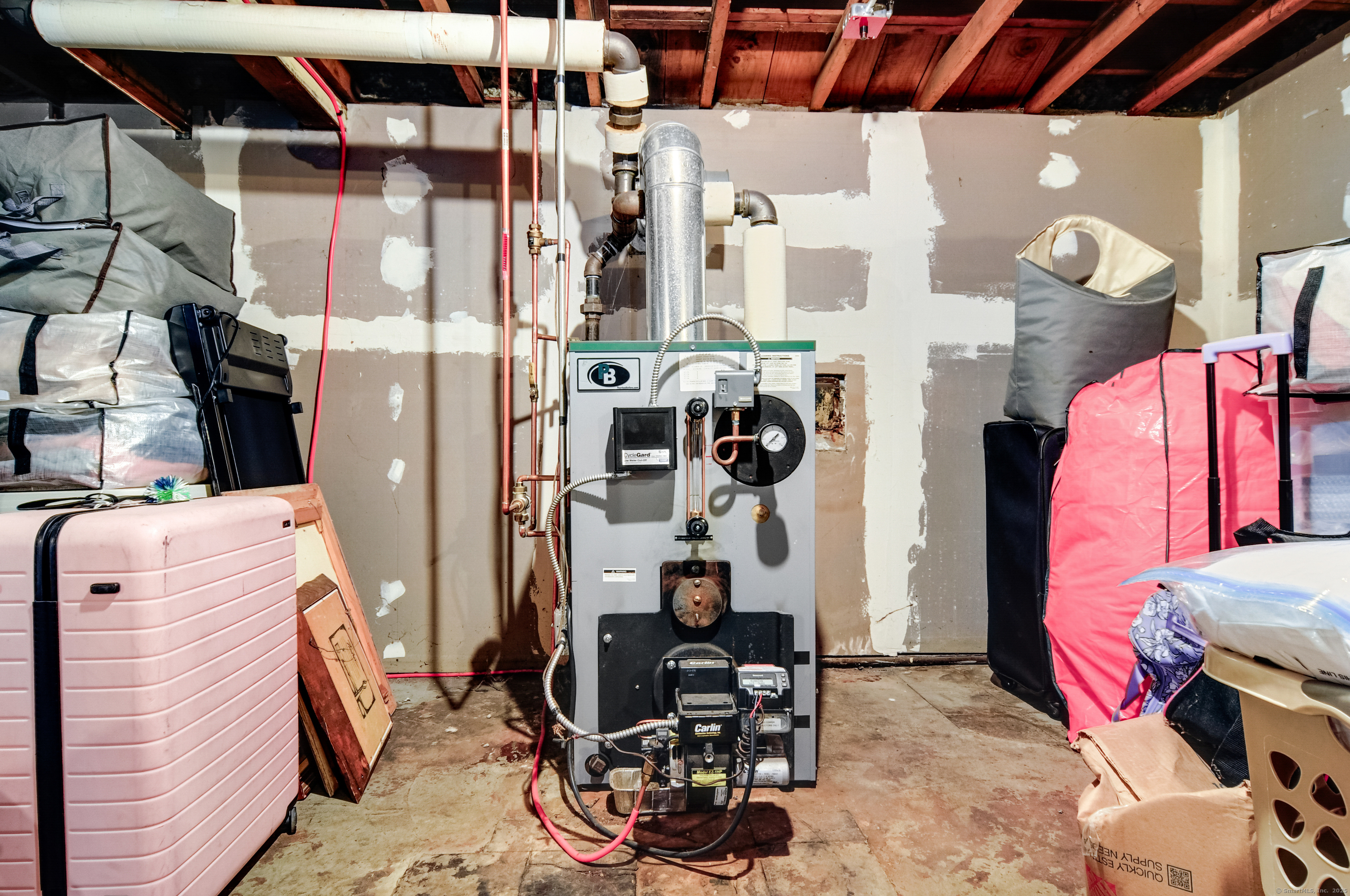 Manchester, Connecticut 06040, United States, 2 Bedrooms Bedrooms, ,1 BathroomBathrooms,Residential,Active,246843