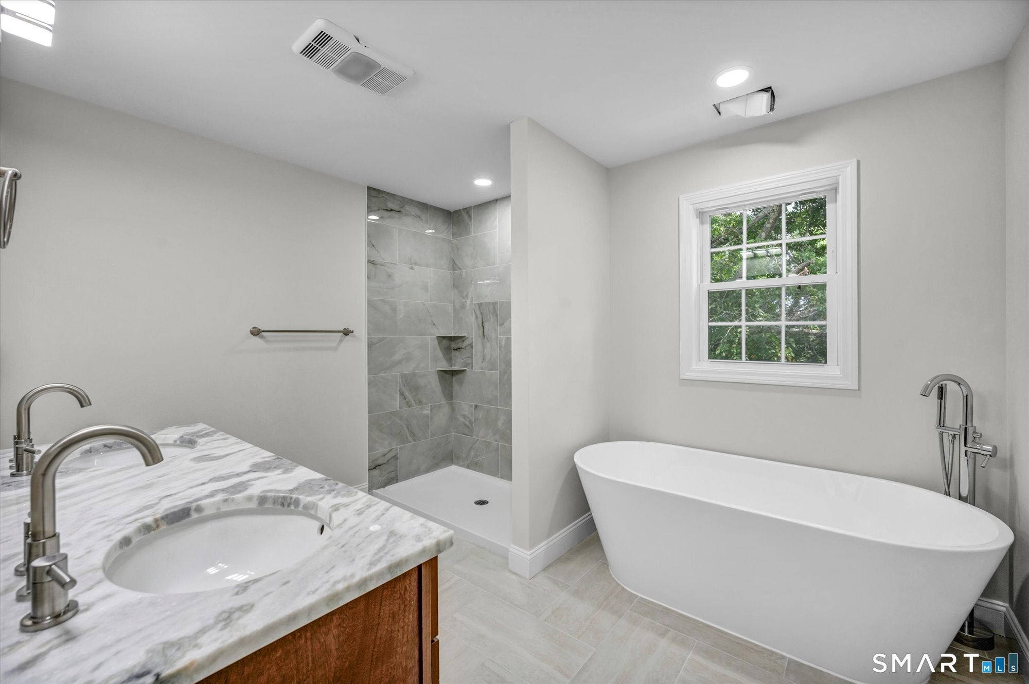 33 Brightwood Lane