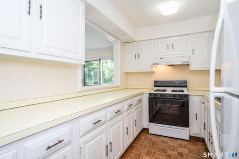 Tiny photo for 11 Byrne Court #E1, Farmington, CT 06032 (MLS # 24198487)