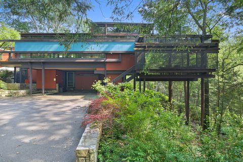 Photo of Greenwich, CT 06831 (MLS # 24147993)