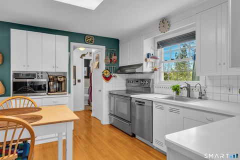 Tiny photo for 35 Pelham Lane, New Haven, CT 06511 (MLS # 24164193)