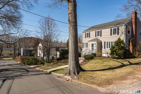 Tiny photo for 35 Pelham Lane, New Haven, CT 06511 (MLS # 24164193)