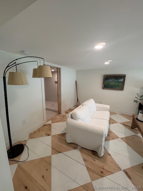 2 Porges Road
