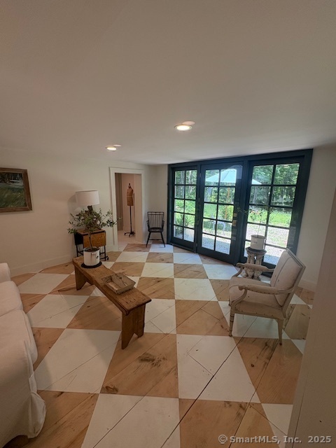 2 Porges Road
