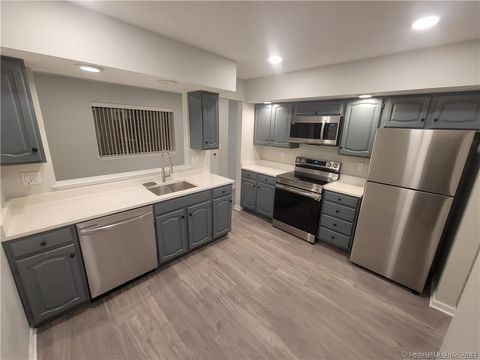 33 Rollingwood Drive 33 Brookfield CT 06804