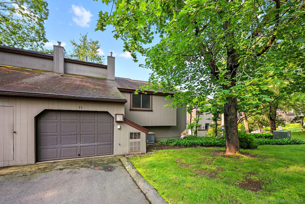 33 Heritage Drive 33