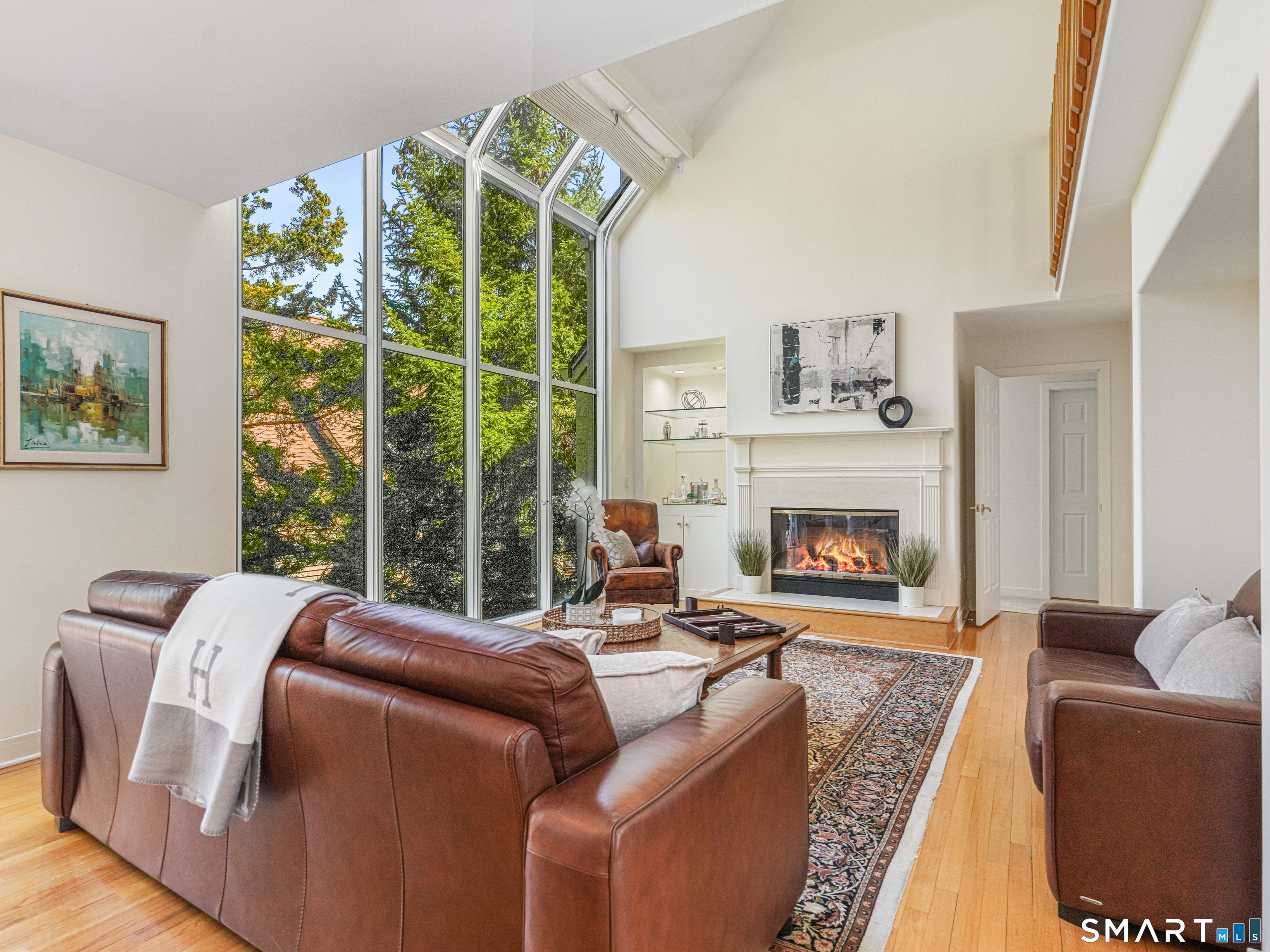 230 New Canaan Avenue APT 14