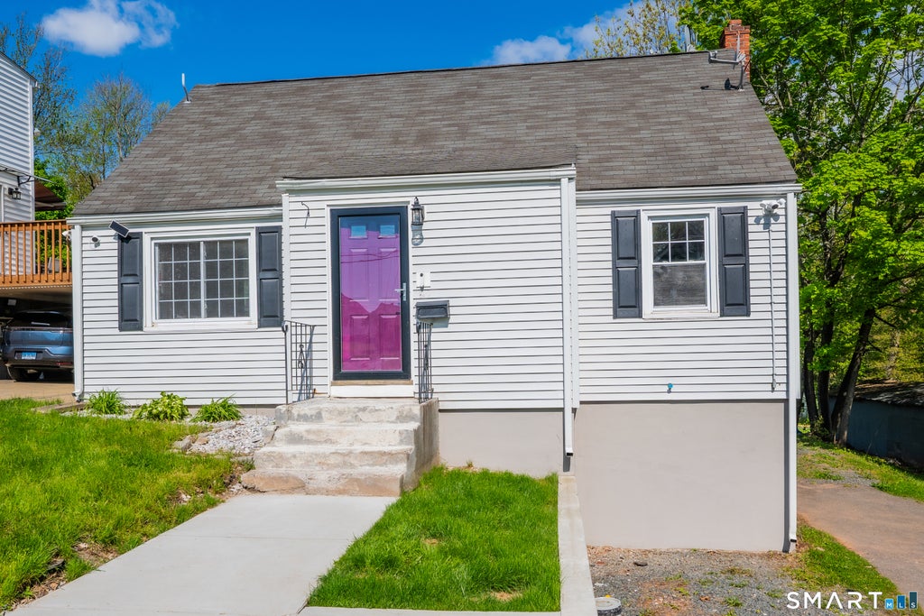 Photo of 65 Edgewood Street, East Hartford, CT 06108 (MLS # 24168436)