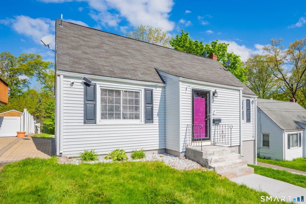 Photo of 65 Edgewood Street, East Hartford, CT 06108 (MLS # 24168436)