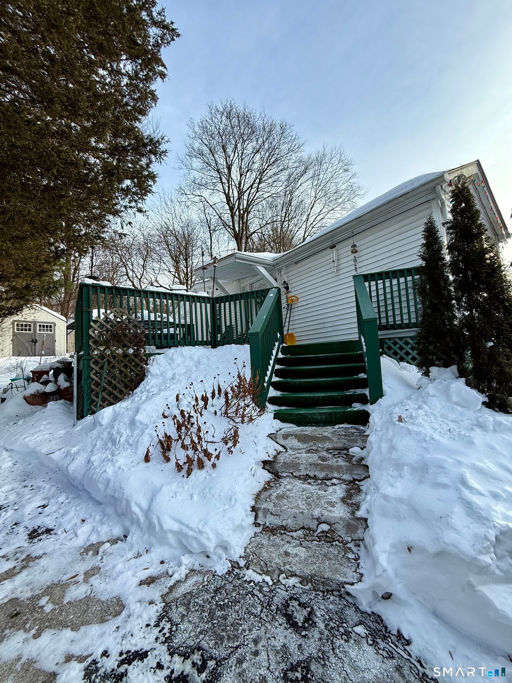 Photo of 25 Greenlawn Street, East Hartford, CT 06108 (MLS # 24154597)