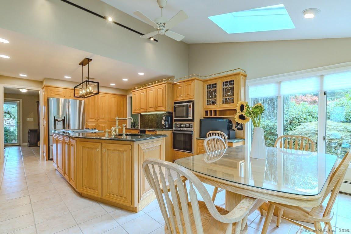 5 Coachmen Lane