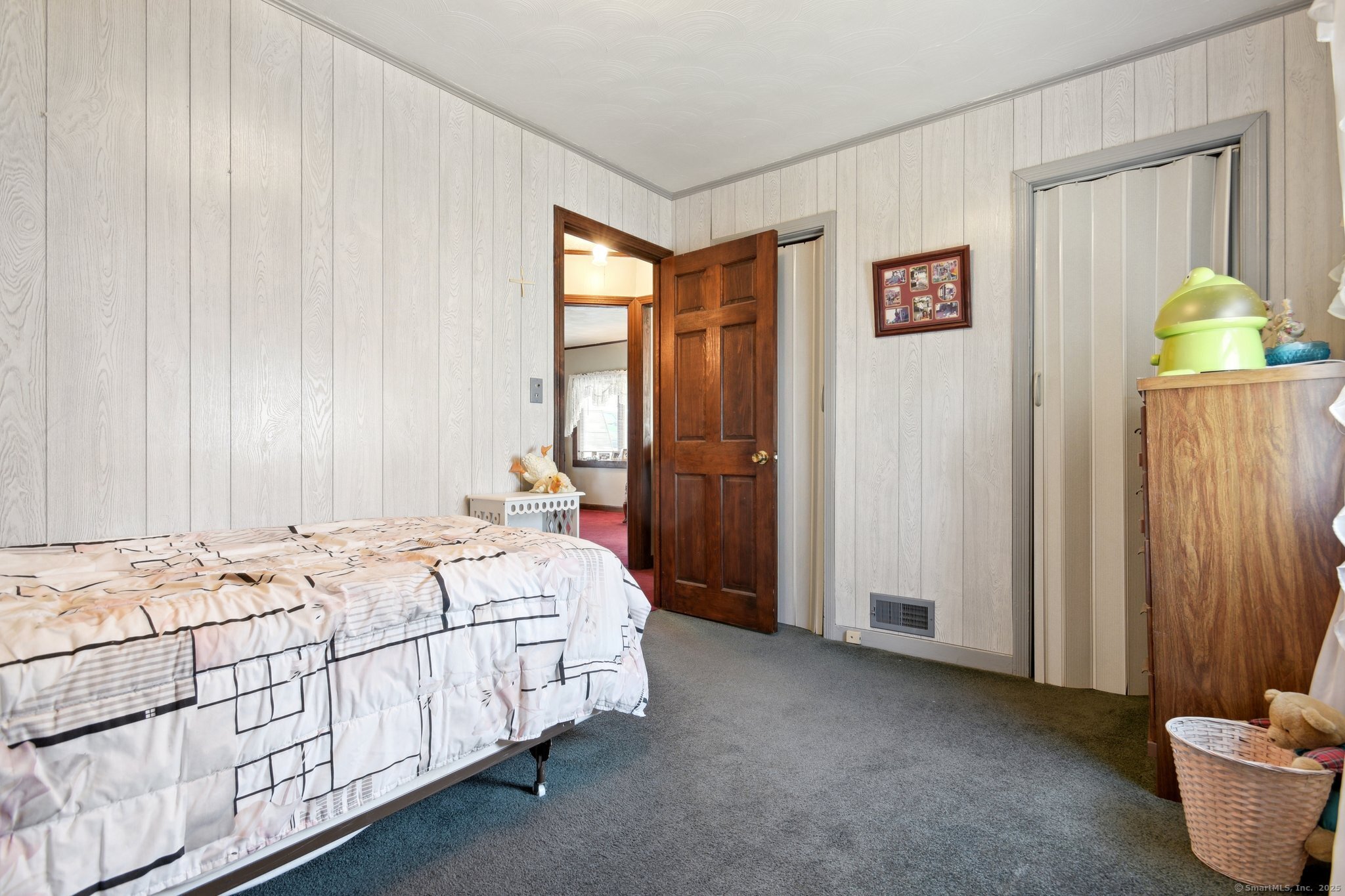 37 Strathmore Road, West Haven, Connecticut image 15