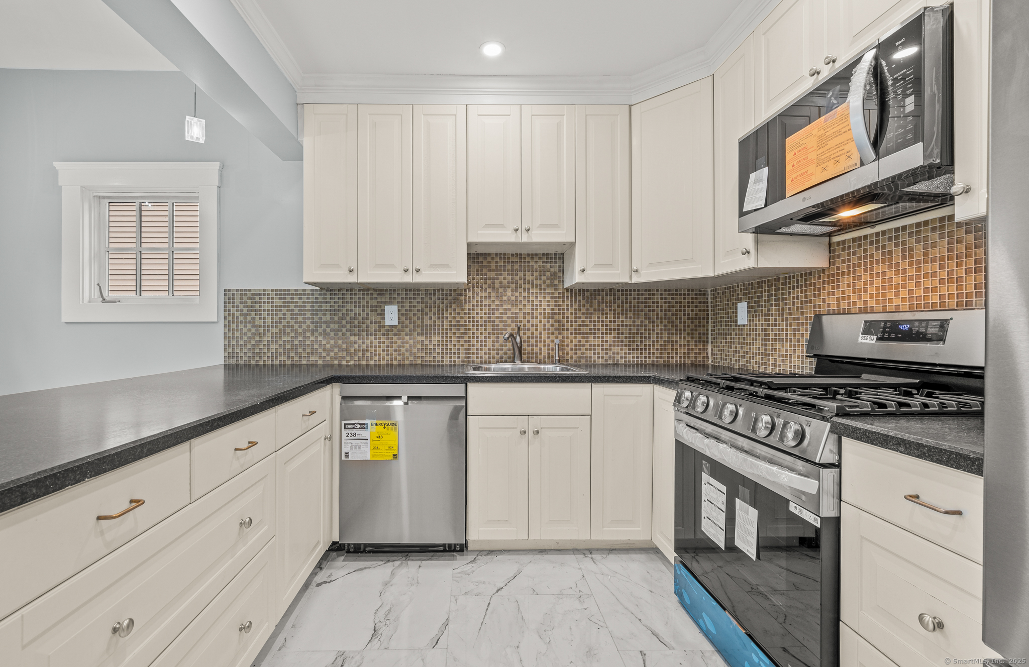 15 N Elm Street, Wallingford, Connecticut image 13