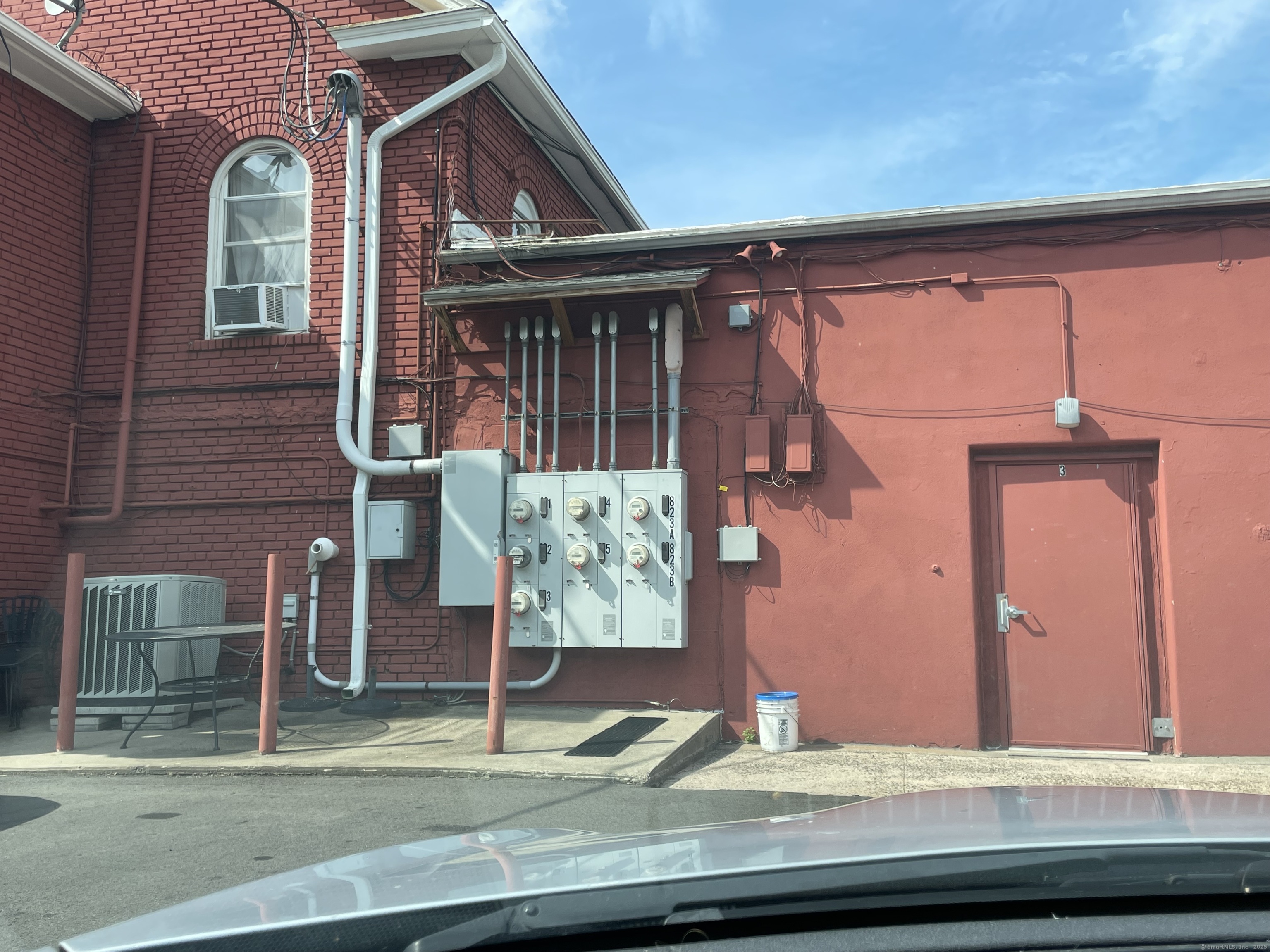817 East Center Street