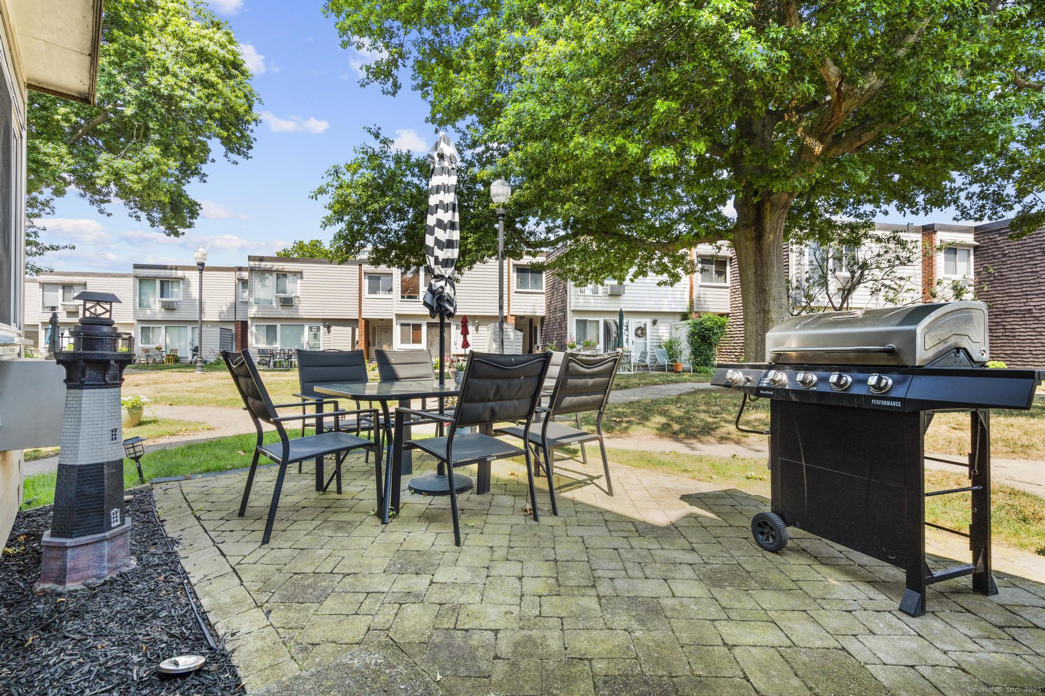 42 West Walk 42