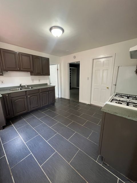 MLS: 24093415