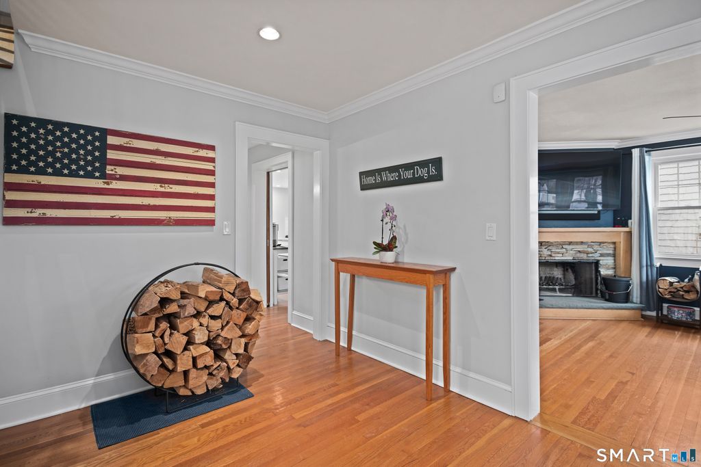 Photo of 33 Myrtle Street, Norwalk, CT 06855 (MLS # 24158130)