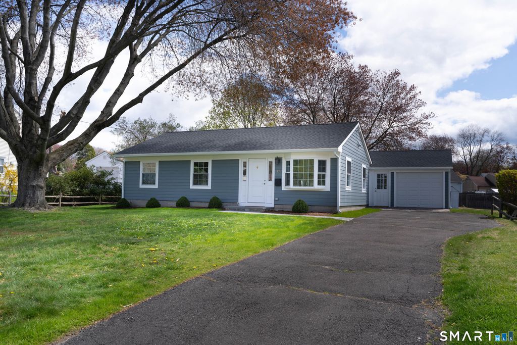 Photo of 27 Snow Crystal Lane, Stamford, CT 06905 (MLS # 24176006)