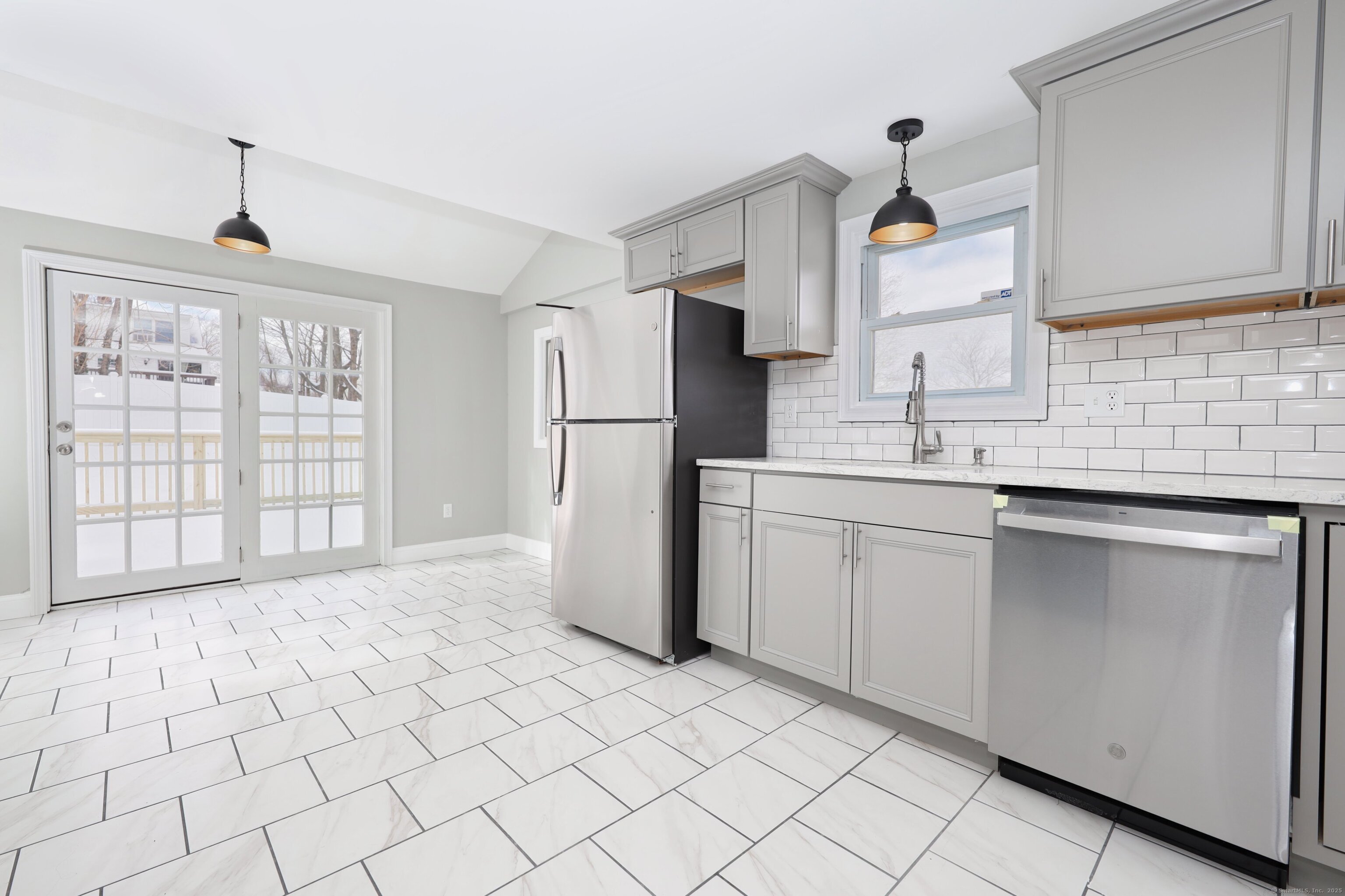 523 East Road, Bristol, Connecticut image 10