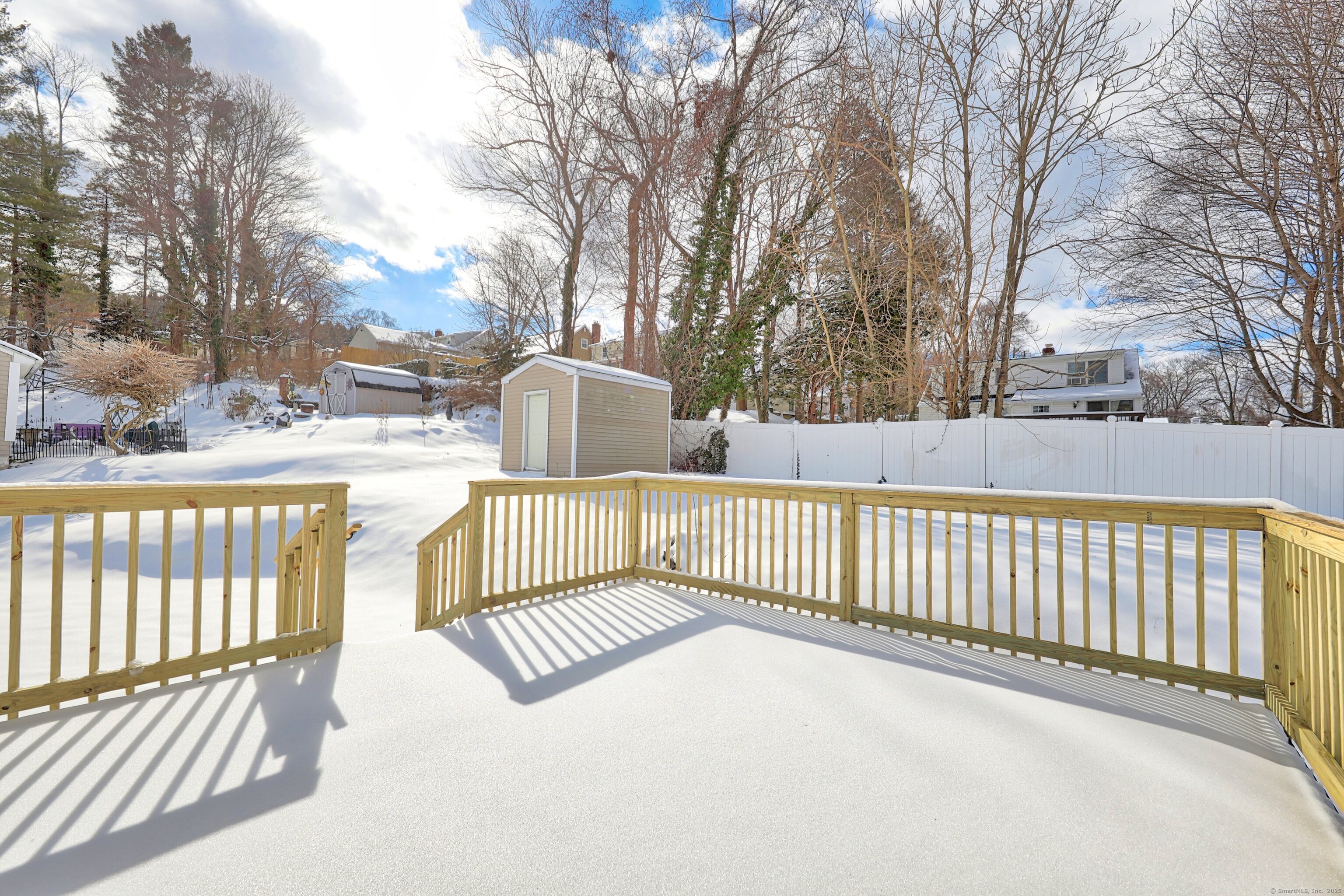 523 East Road, Bristol, Connecticut image 17