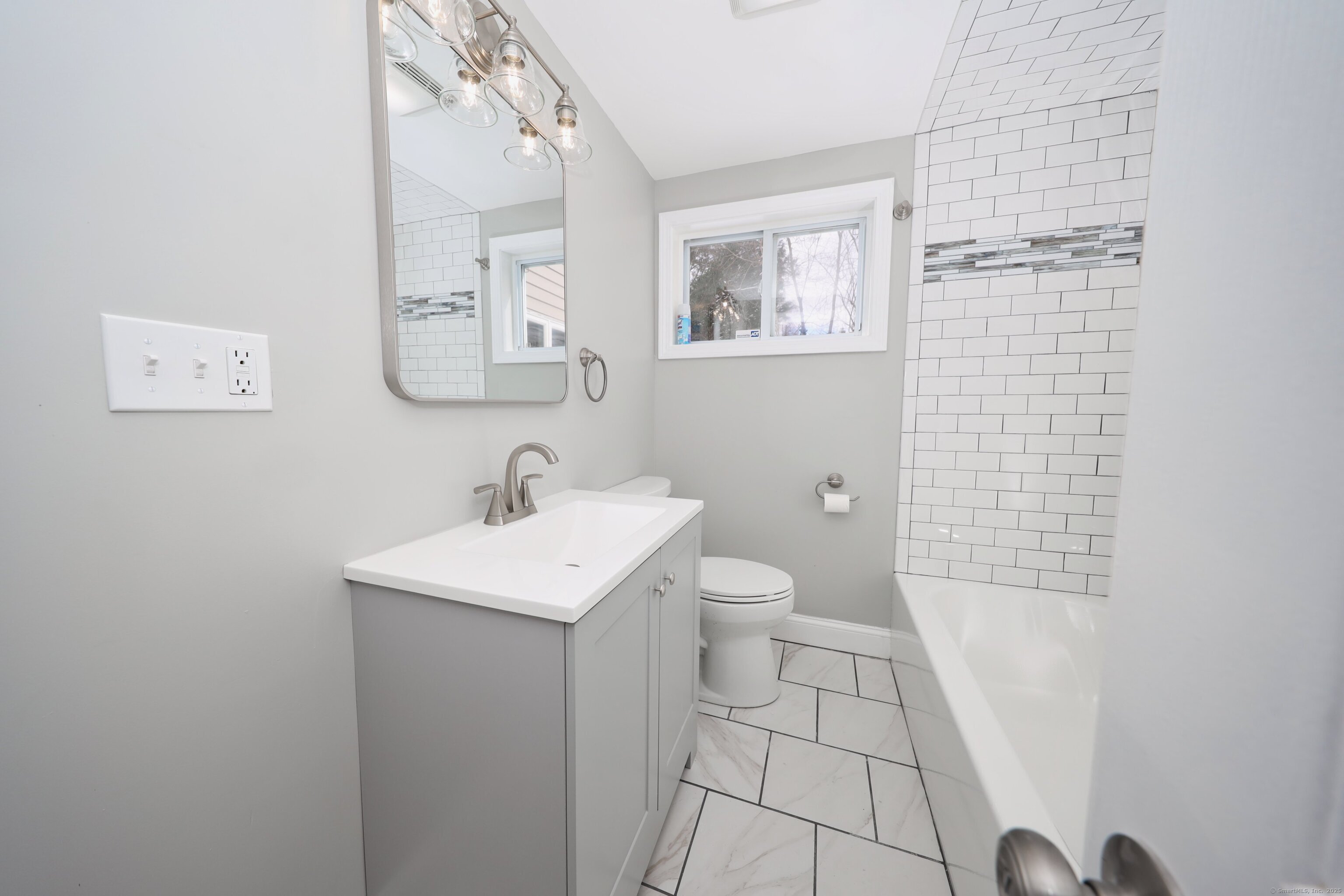 523 East Road, Bristol, Connecticut image 25