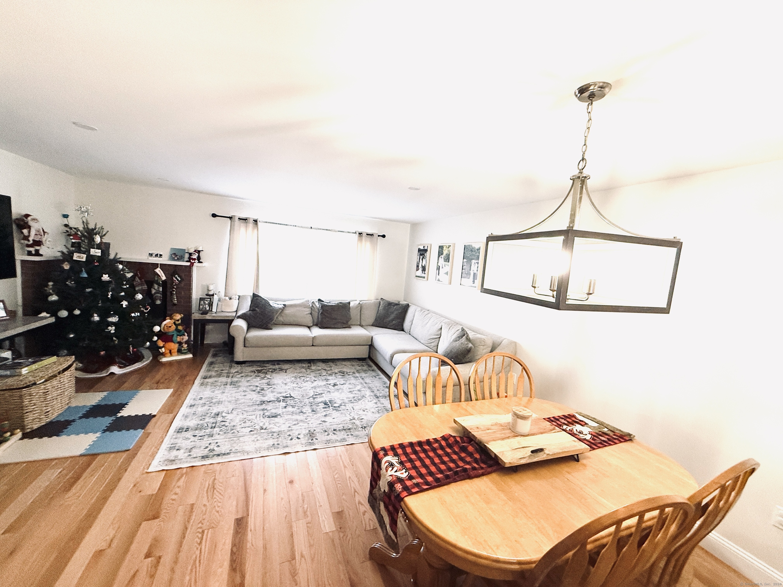 Property for Sale at 224 Monticello Drive 224, Branford, Connecticut - Bedrooms: 2 
Bathrooms: 2 
Rooms: 5  - $319,900