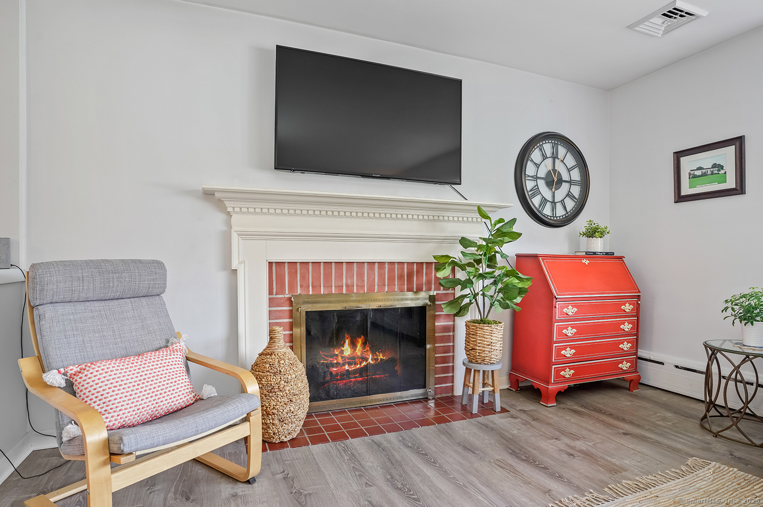 21 Randall Drive, Trumbull, Connecticut image 4