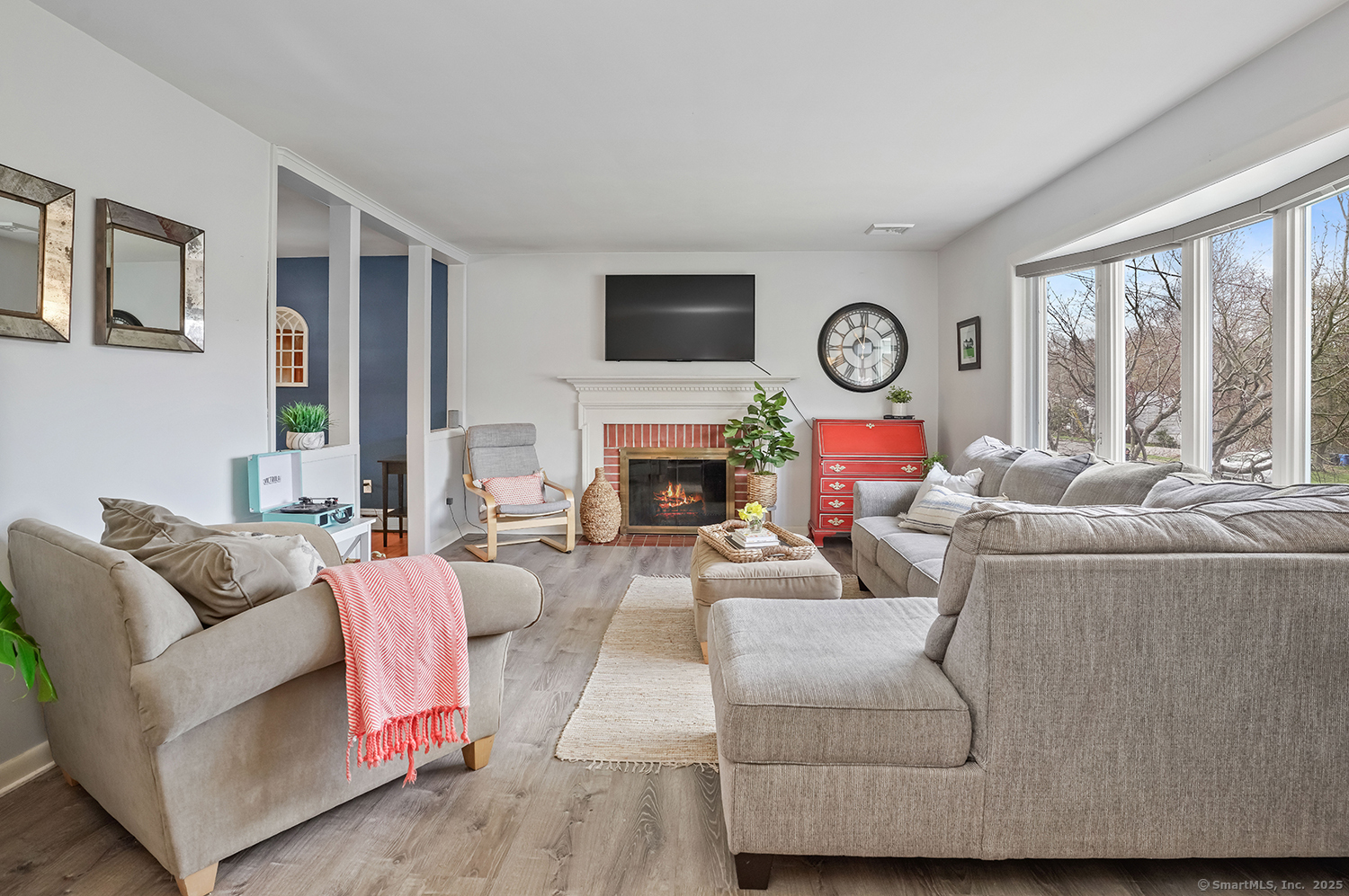 21 Randall Drive, Trumbull, Connecticut image 5
